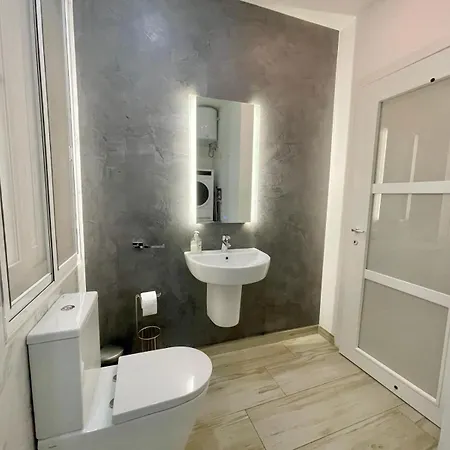 Lejlighed B 2 Bedroom *
