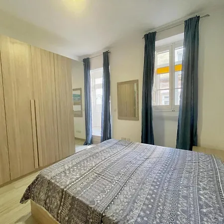 B 2 Bedroom